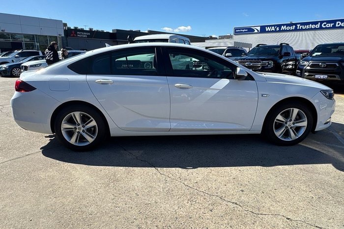 2018 Holden Commodore LT