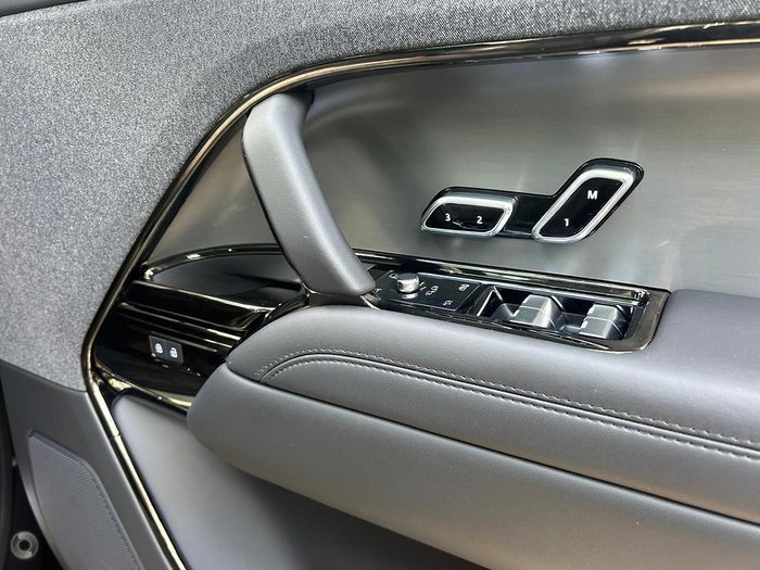 2023 Land Rover Range Rover Sport D250 SE L461 MY23 AWD Santorini Black