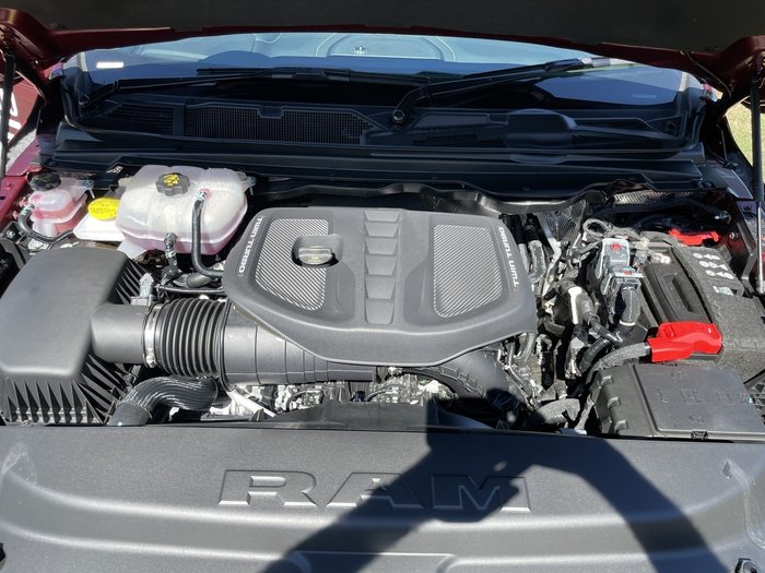 2025 RAM 1500 Limited Crew Cab SWB Hurricane HO RamBox