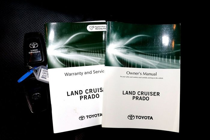 2022 Toyota Landcruiser Prado VX