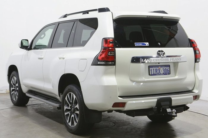 2022 Toyota Landcruiser Prado VX