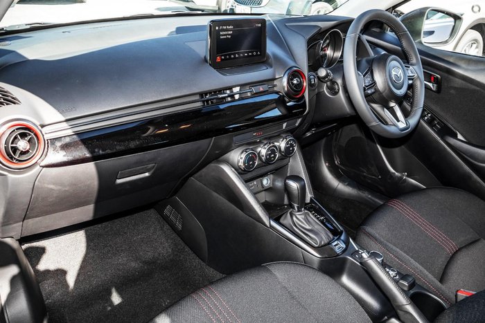 2025 Mazda 2 G15 Evolve
