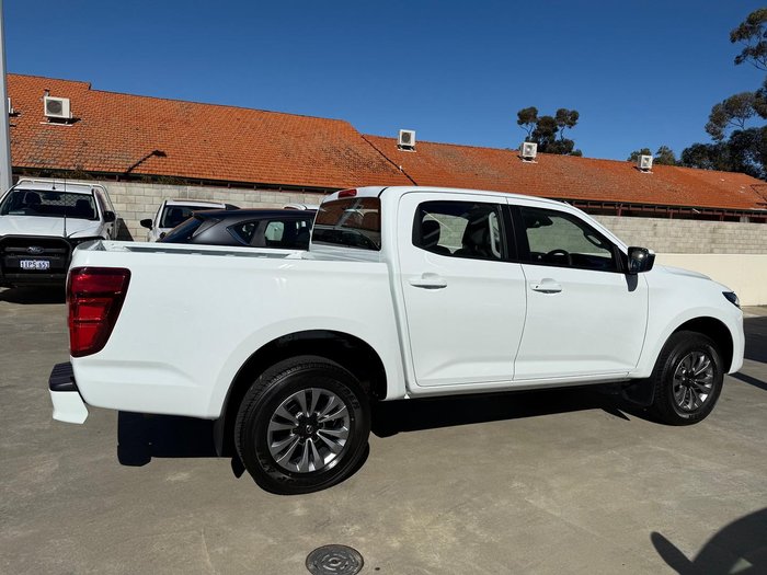 2024 Mazda BT-50 XT