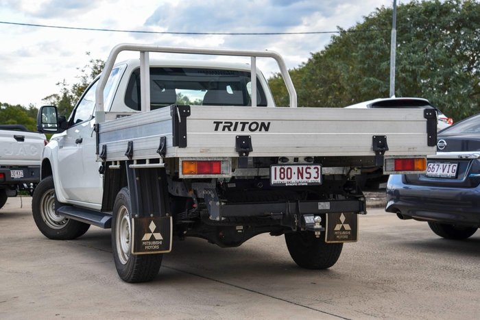 2023 Mitsubishi Triton GLX