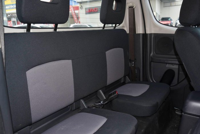 2023 Mitsubishi Triton GLX