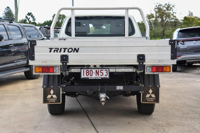 2023 Mitsubishi Triton GLX