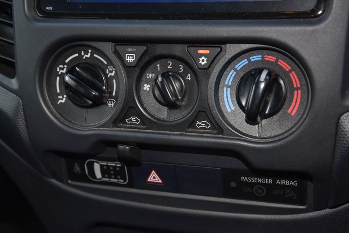 2023 Mitsubishi Triton GLX