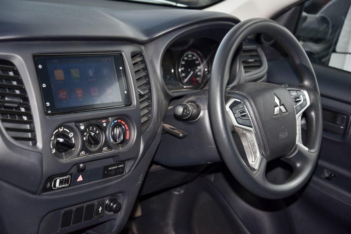 2023 Mitsubishi Triton GLX