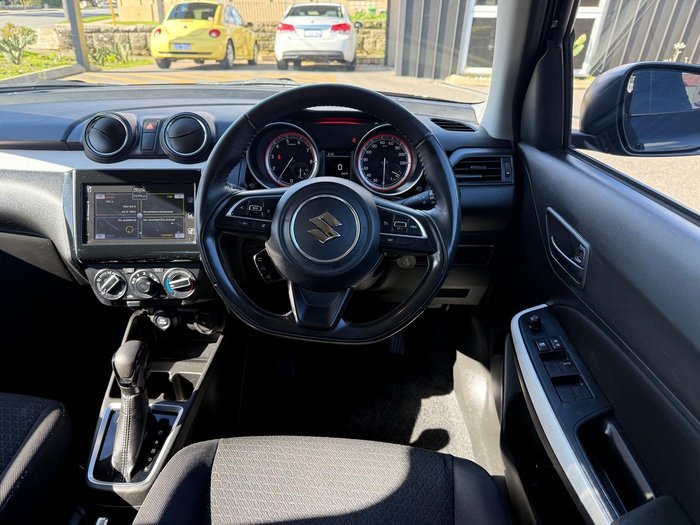 2020 Suzuki Swift GL Navigator