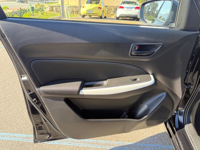 2020 Suzuki Swift GL Navigator