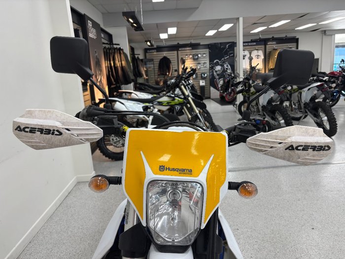 2023 HUSQVARNA TE300i White