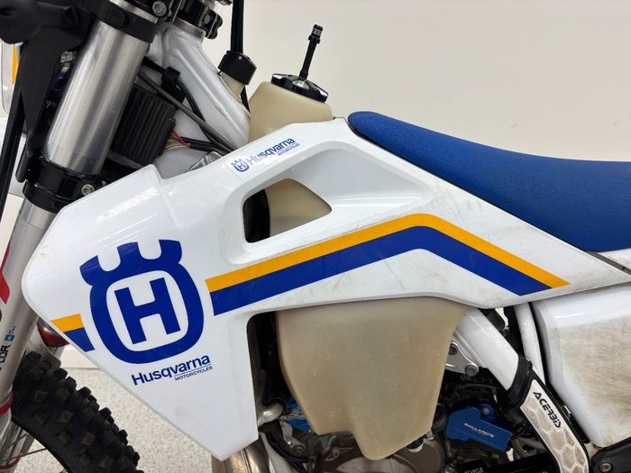 2023 HUSQVARNA TE300i White