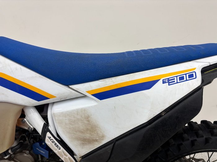 2023 HUSQVARNA TE300i White