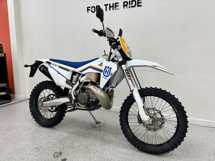 2023 HUSQVARNA TE300i White