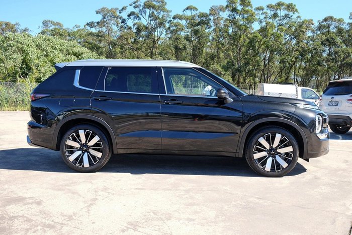 2025 Mitsubishi Outlander Exceed Tourer