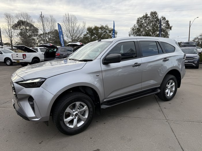 2025 Isuzu MU-X