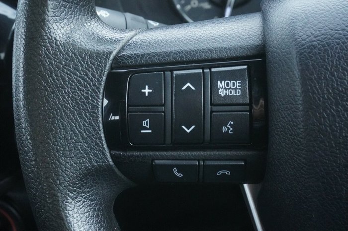 2021 Toyota Hilux SR