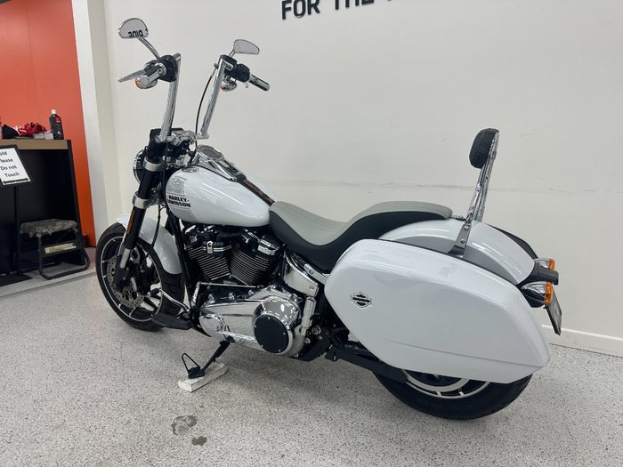 2021 Harley-davidson FLSB SPORT GLIDE White