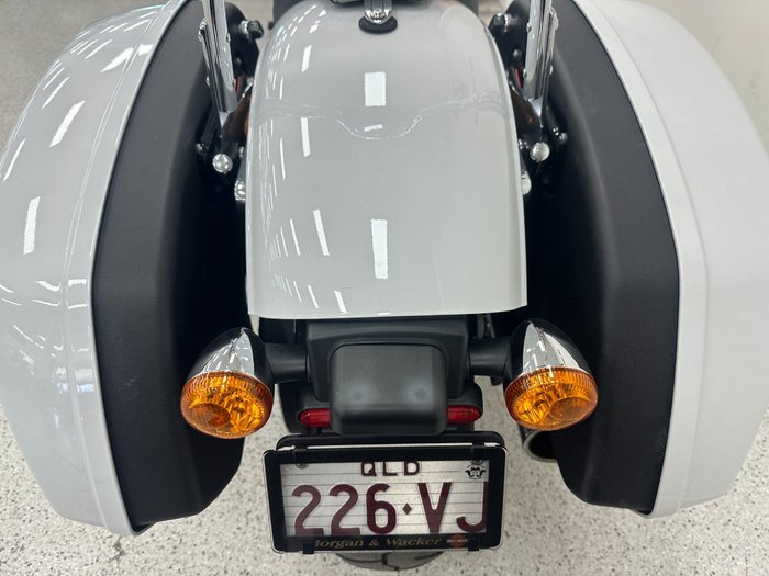 2021 Harley-davidson FLSB SPORT GLIDE White
