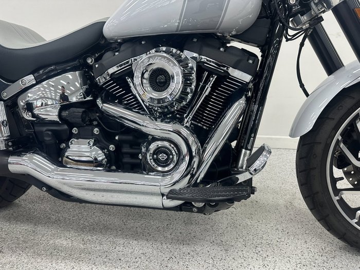 2021 Harley-davidson FLSB SPORT GLIDE White