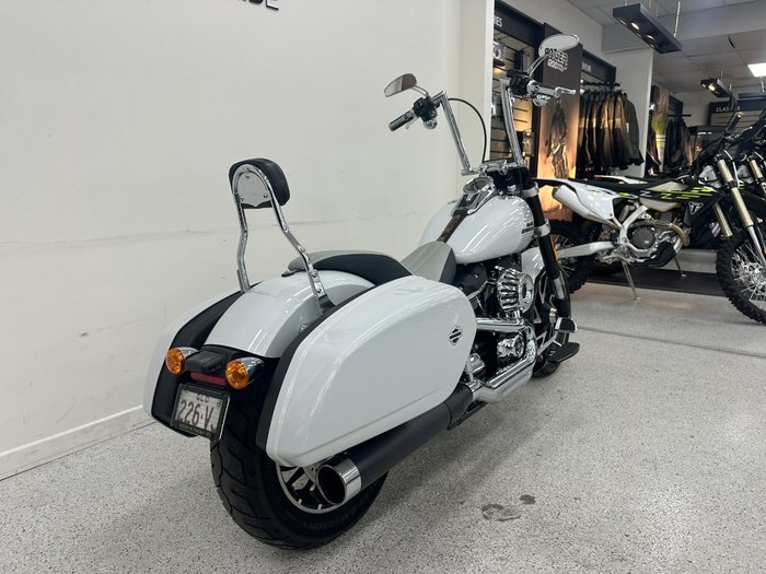 2021 Harley-davidson FLSB SPORT GLIDE White