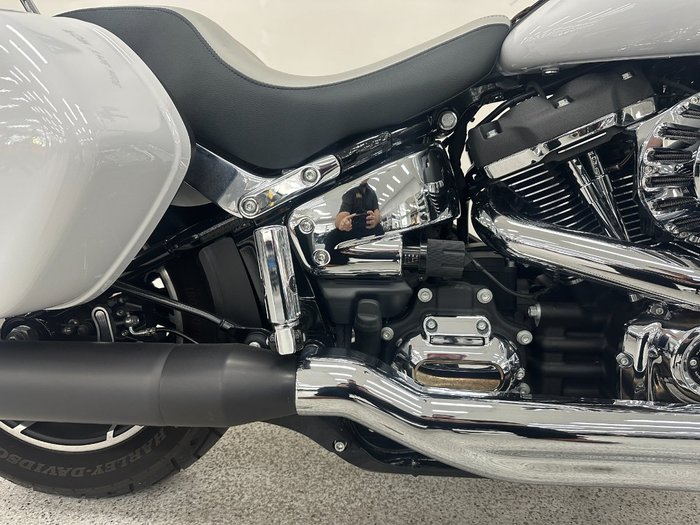 2021 Harley-davidson FLSB SPORT GLIDE White