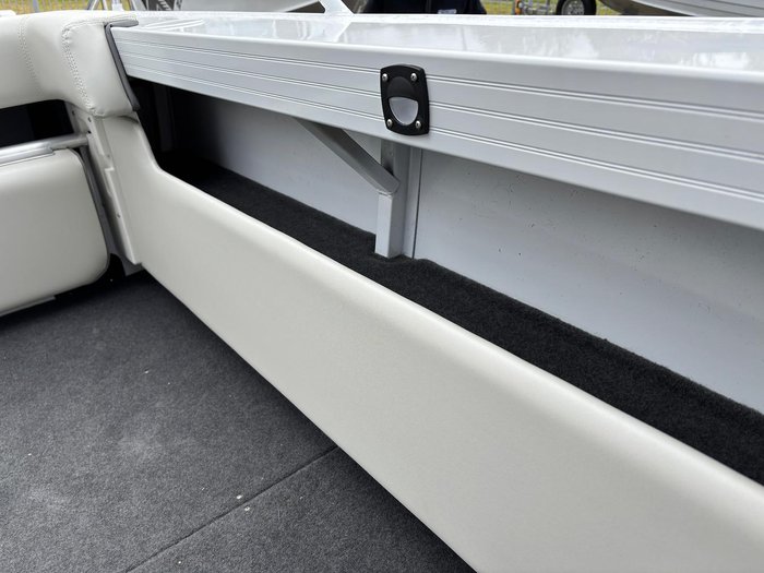 2025 QUINTREX 500 Fishabout Pro