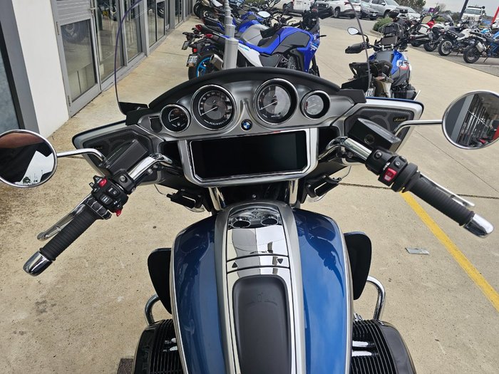 2023 BMW Motorrad R 18 TRANSCONTINENTAL Gravity Blue Metallic Matt (16-11)