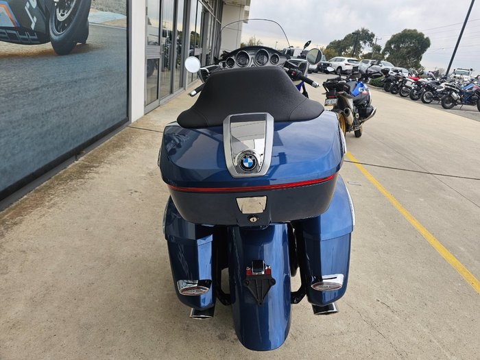 2023 BMW Motorrad R 18 TRANSCONTINENTAL Gravity Blue Metallic Matt (16-11)