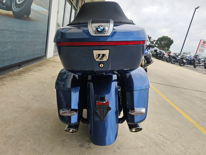2023 BMW Motorrad R 18 TRANSCONTINENTAL Gravity Blue Metallic Matt (16-11)