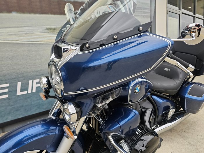 2023 BMW Motorrad R 18 TRANSCONTINENTAL Gravity Blue Metallic Matt (16-11)