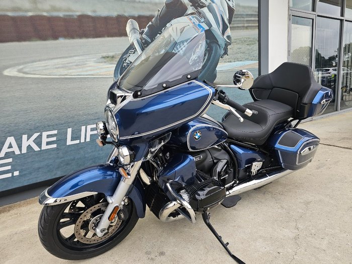 2023 BMW Motorrad R 18 TRANSCONTINENTAL Gravity Blue Metallic Matt (16-11)