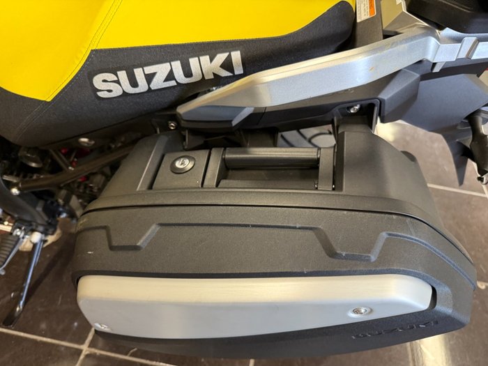 2017 Suzuki V-STROM 1000 (ABS) (DL1000A) YELLOW