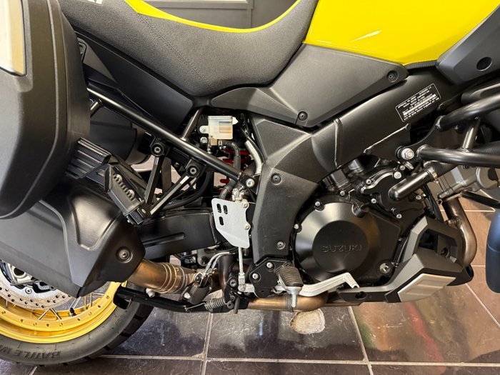 2017 Suzuki V-STROM 1000 (ABS) (DL1000A) YELLOW