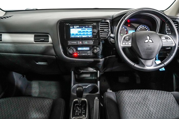 2014 Mitsubishi Outlander ES