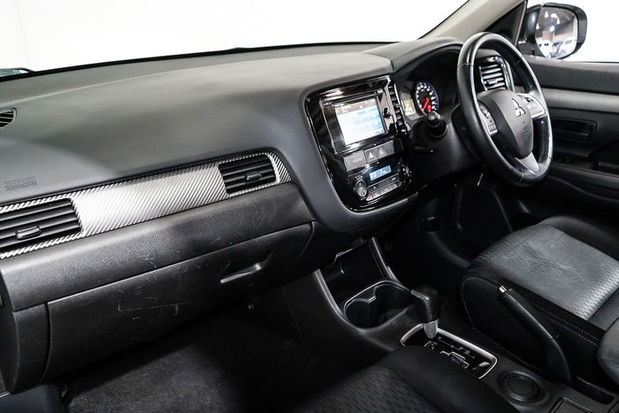 2014 Mitsubishi Outlander ES