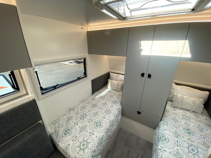 2025 Traveller Destination Track 13 Single Beds
