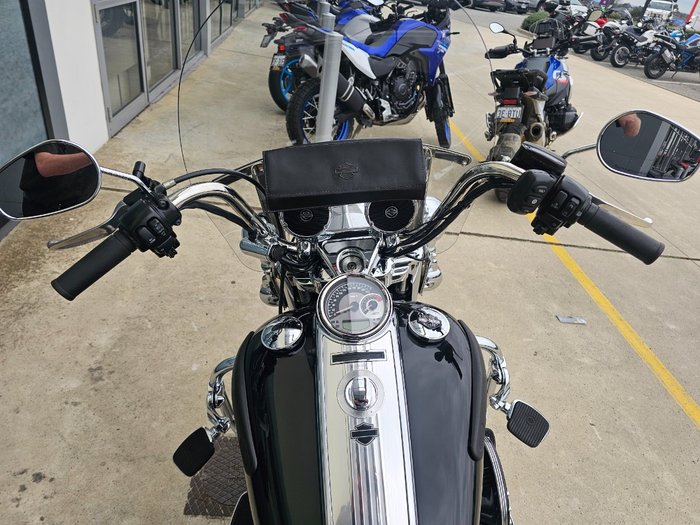 2013 HARLEY-DAVIDSON FLHR ROAD KING Black