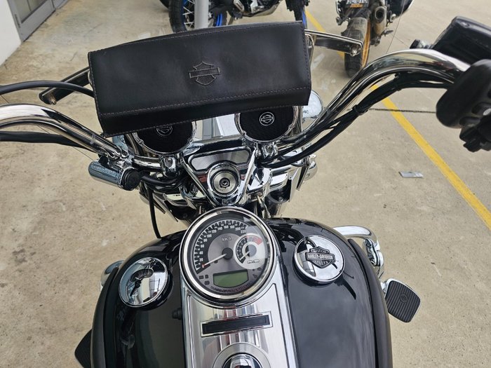 2013 HARLEY-DAVIDSON FLHR ROAD KING Black
