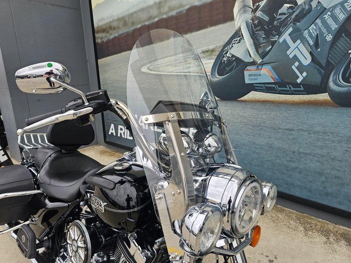 2013 HARLEY-DAVIDSON FLHR ROAD KING Black