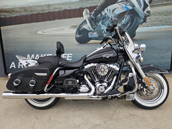2013 HARLEY-DAVIDSON FLHR ROAD KING Black
