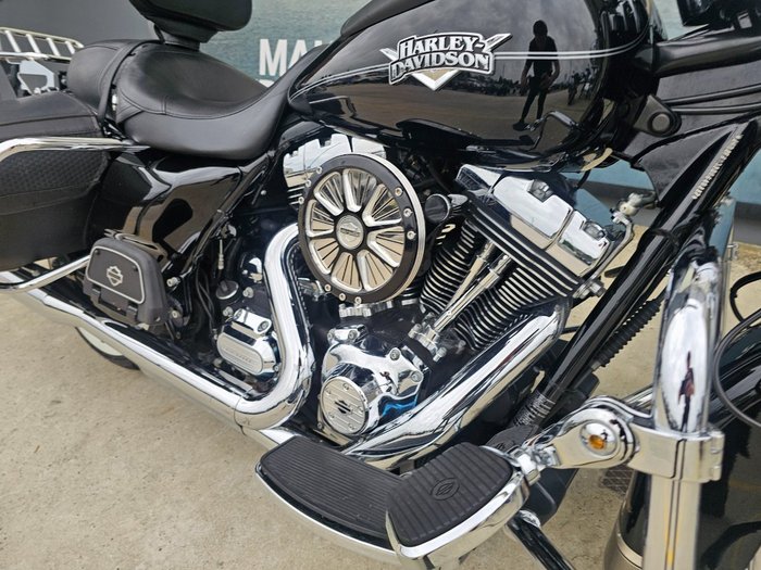 2013 HARLEY-DAVIDSON FLHR ROAD KING Black