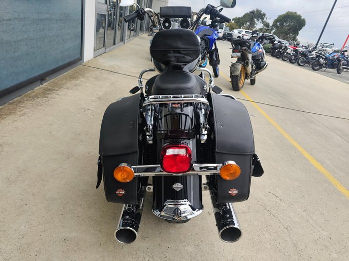 2013 HARLEY-DAVIDSON FLHR ROAD KING Black