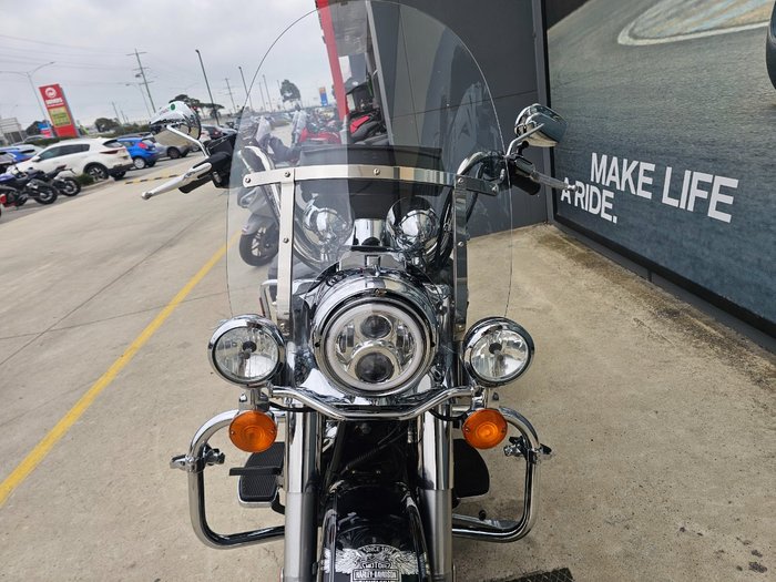 2013 HARLEY-DAVIDSON FLHR ROAD KING Black
