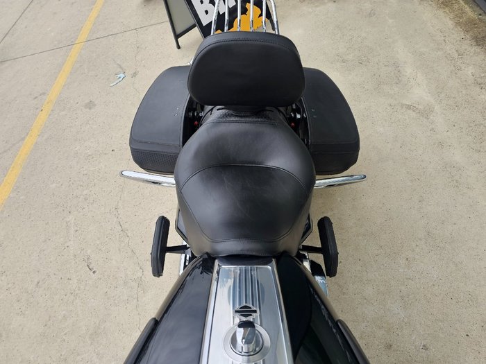 2013 HARLEY-DAVIDSON FLHR ROAD KING Black
