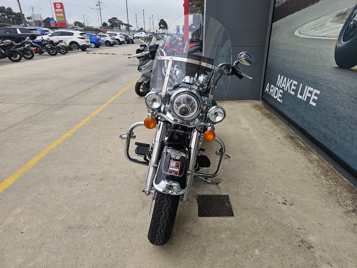 2013 HARLEY-DAVIDSON FLHR ROAD KING Black
