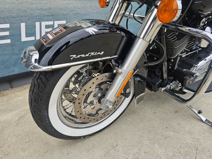 2013 HARLEY-DAVIDSON FLHR ROAD KING Black