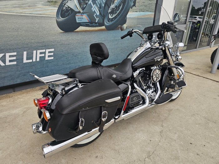 2013 HARLEY-DAVIDSON FLHR ROAD KING Black