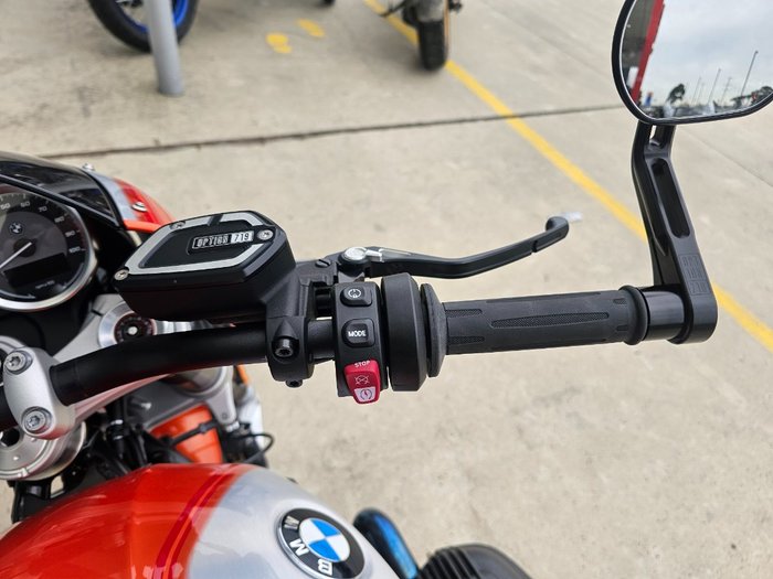 2025 BMW Motorrad R 12 S Orange