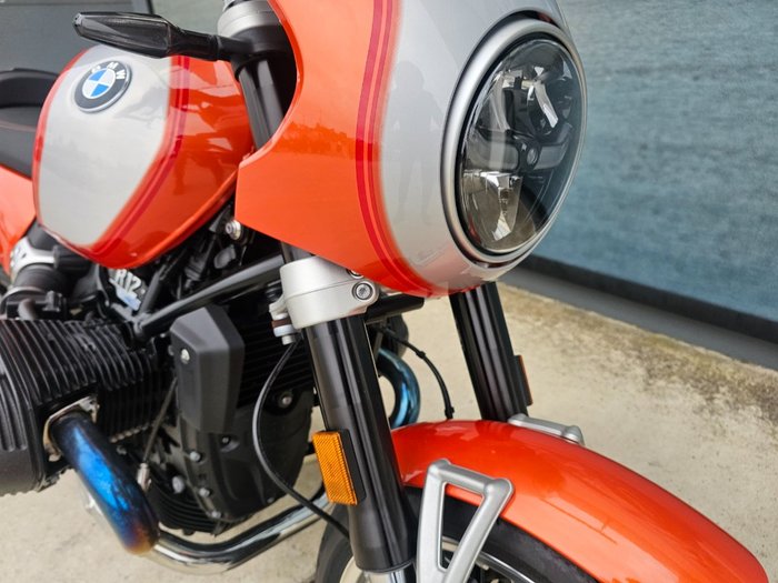 2025 BMW Motorrad R 12 S Orange